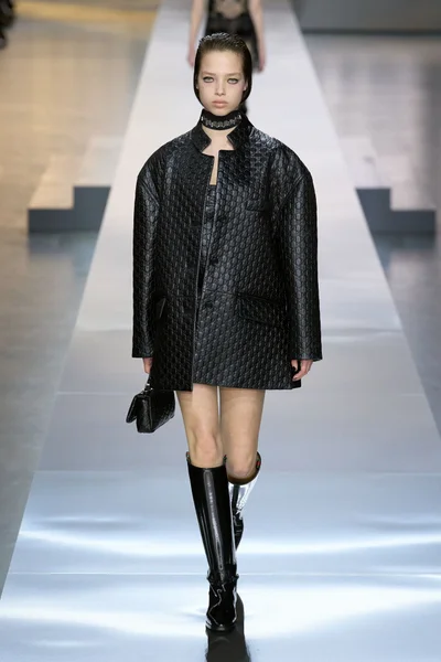 Look 26